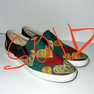 SOLD! Do not buy! Bucketfeet Shoes Womens 9‎ Slip On Sneakers Graphic Artsy